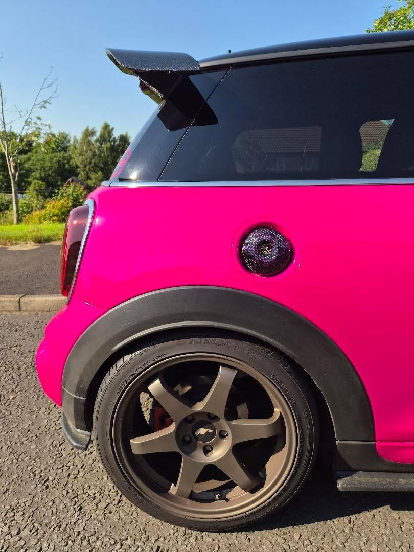 Mini cooper S F65 carbon fiber fuel cap cover