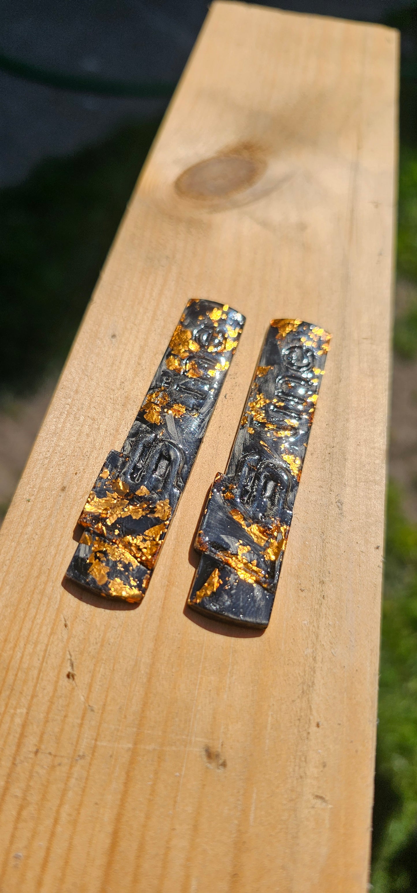 Genuine forged carbon fibre audi S line wing badge pair