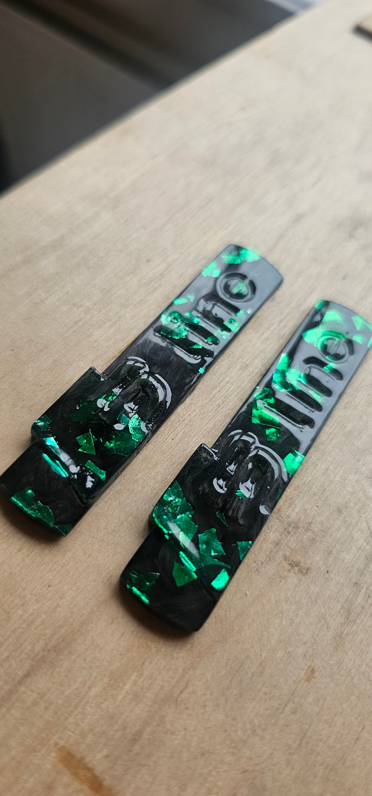 Genuine forged carbon fibre audi S line wing badge pair