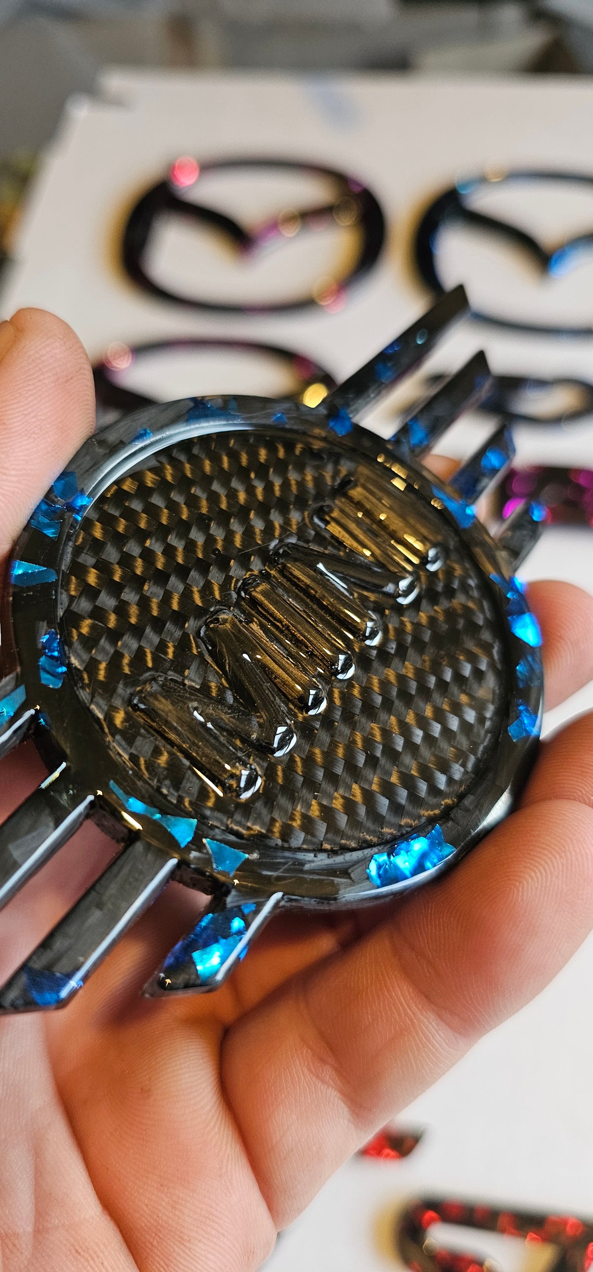 Carbon weave & forged carbon mini lci badge set